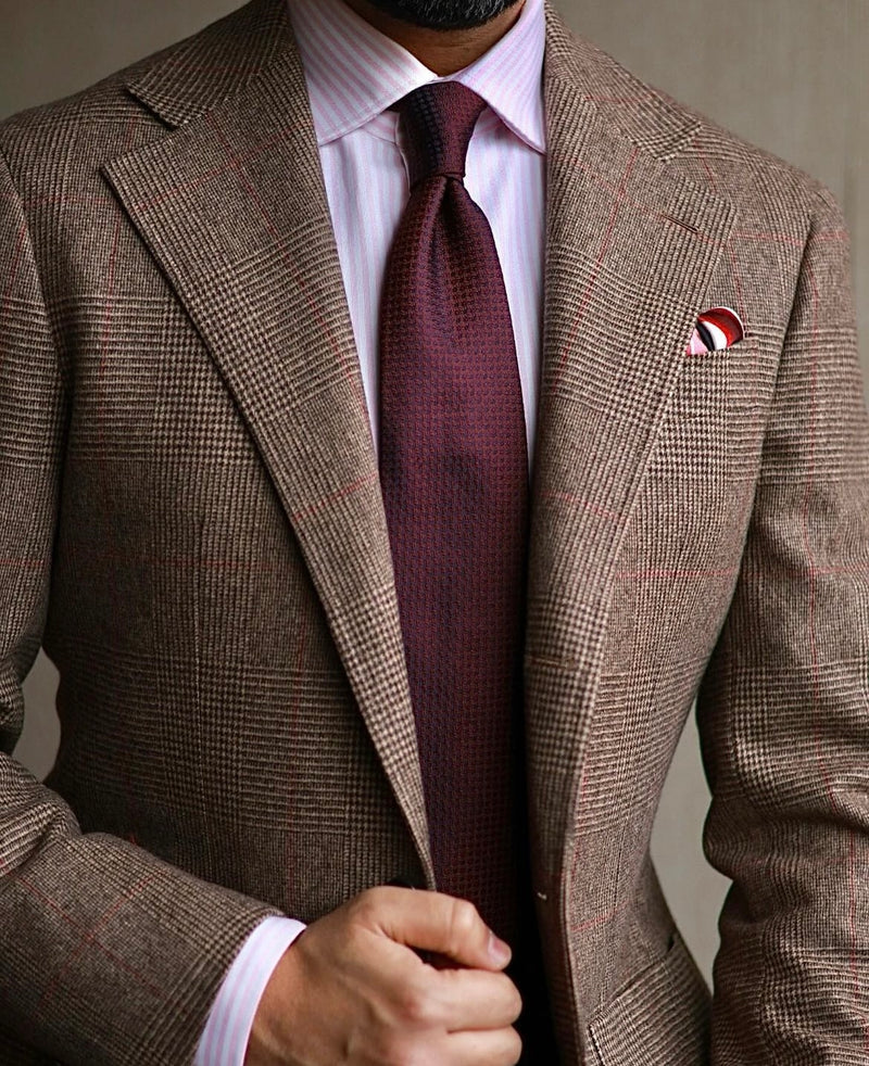 3- Fold Silk Jacquard Tie - Bordeaux